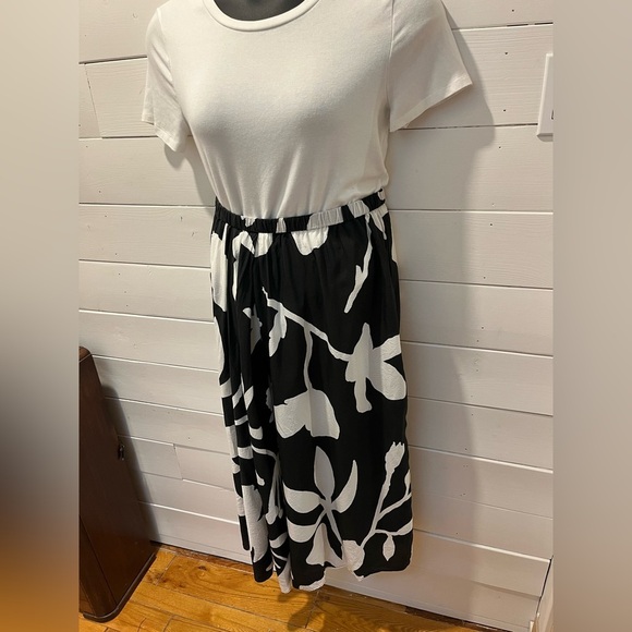 Christian Wijnants Black & White Floral Skirt – Size 42 - Picture 10 of 11